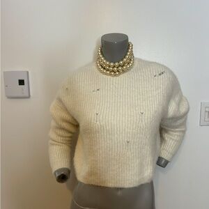 Beautiful Bershka Off-White Crew Neck Distressed Sweater❤️M